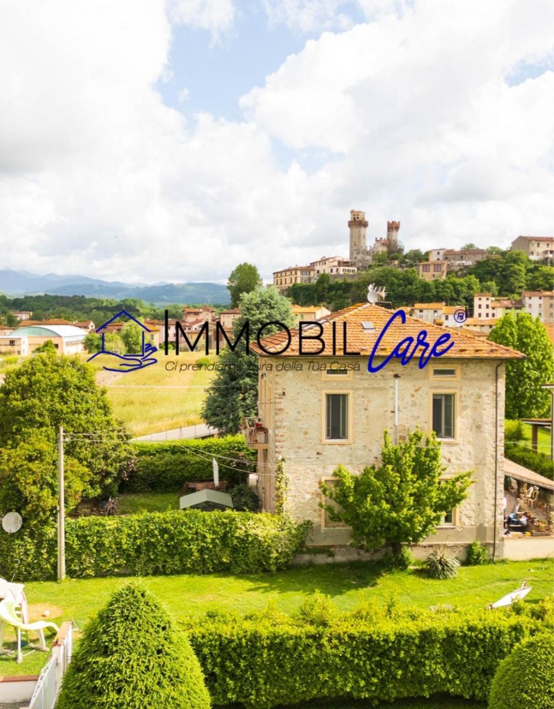 La Toscana Sotto Il Castello *